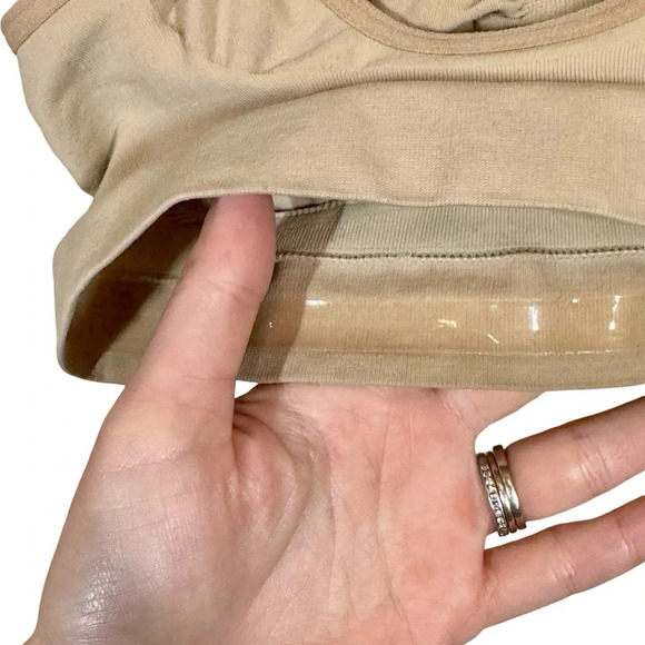 SKIMS Seamless Sculpt Bralette in Clay Nude S/M- Still Full Price - Picture 8 of 9